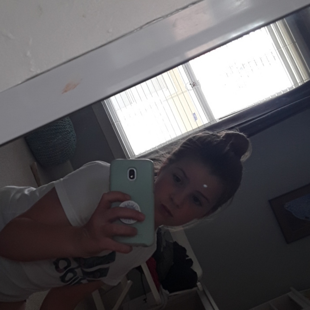 Meet your Posher, Samantha